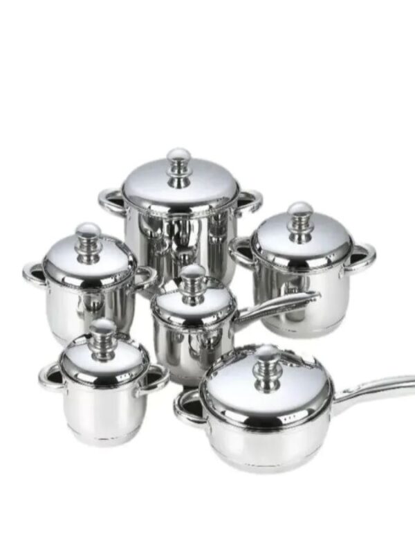Juego de ollas en acero quirúrgico de alta calidad, ideal para una cocina saludable, eficiente y sin tóxicos.